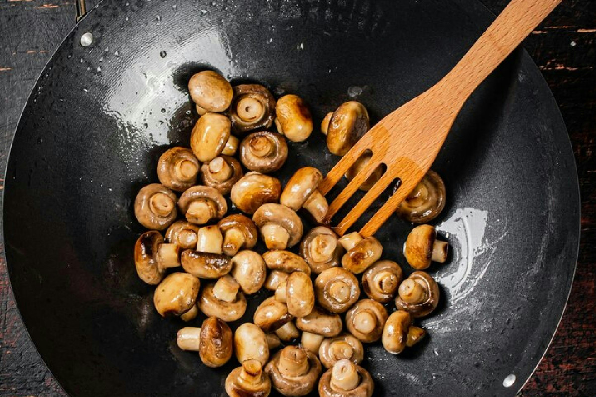 Funghi porcini surgelati, il trucco degli chef: come esaltarli in cucina in pochi minuti
