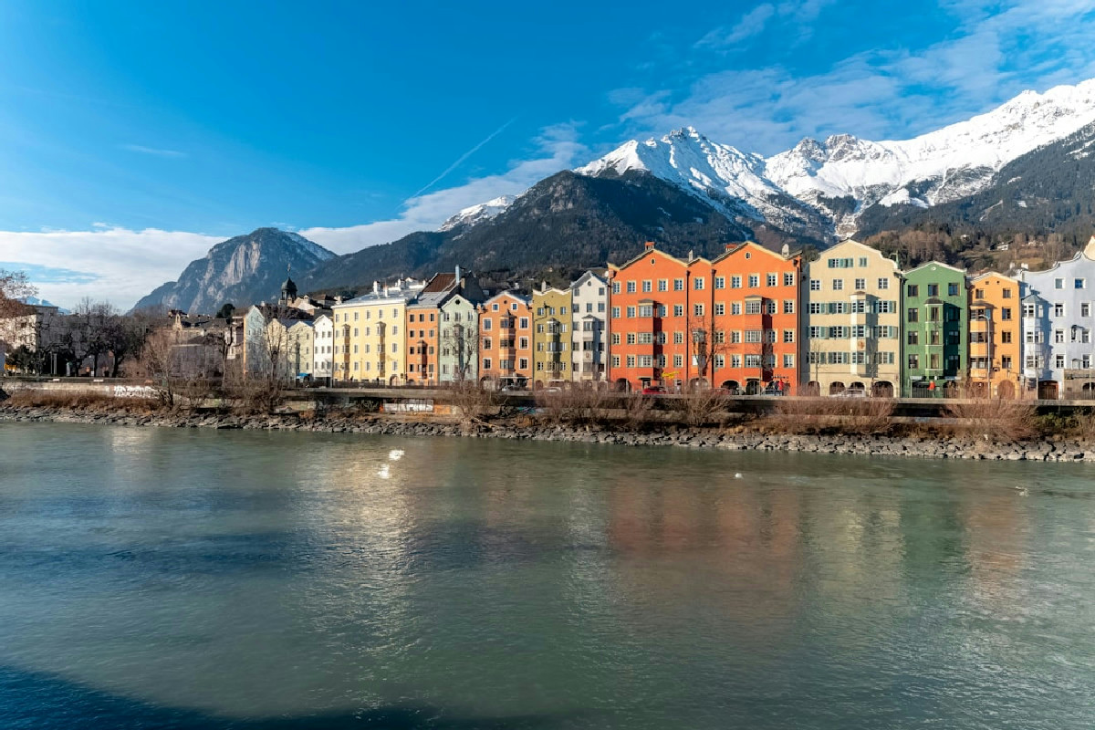 Innsbruck tra vette e mercatini: la città austriaca dove l’inverno si trasforma in magia pura