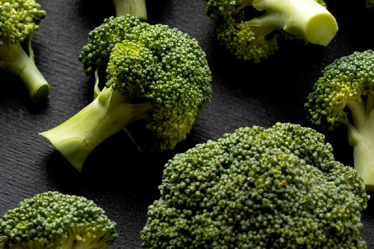 1️⃣ Strategia segreta per esaltare il sapore e preservare il valore nutrizionale dei broccoli al vapore