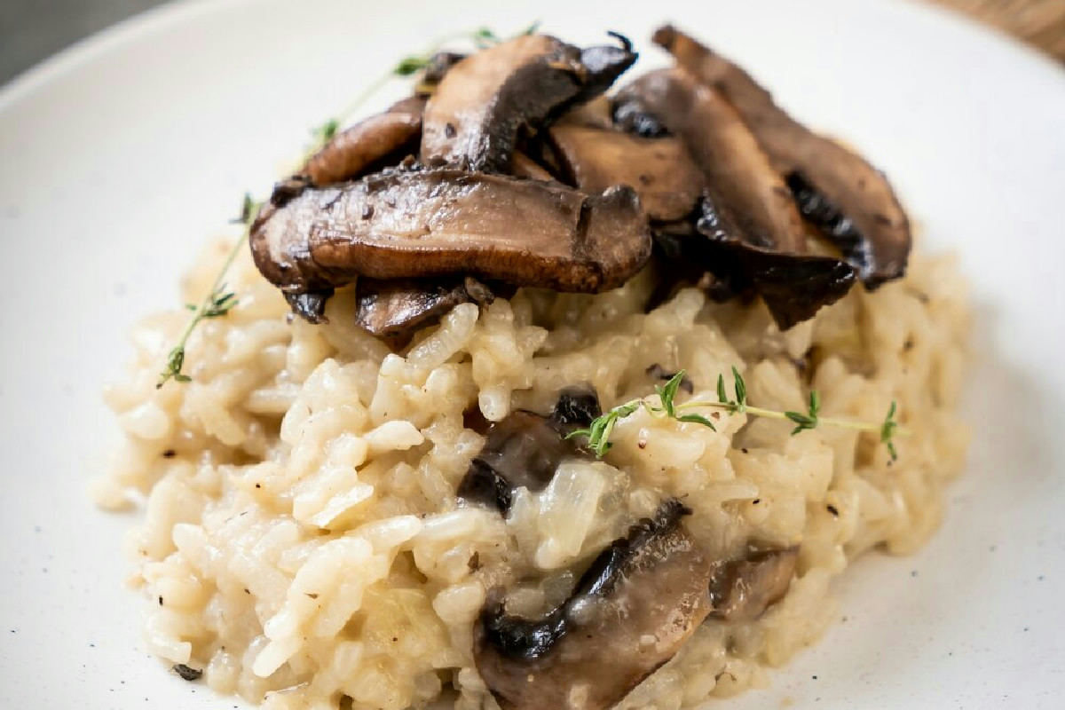 Cosa rende speciale il risotto funghi e zucchine? Scopri come ottenere una crema vellutata irresistibile