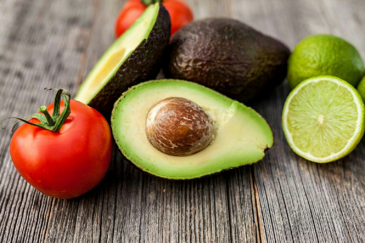 Perché l’avocado è il re della cucina: proprietà uniche e ricette che rivoluzionano il tuo menu