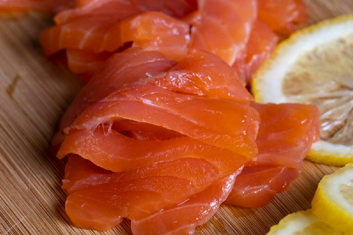 Il salmone affumicato in tavola: 15 ricette irresistibili per rendere speciali le feste
