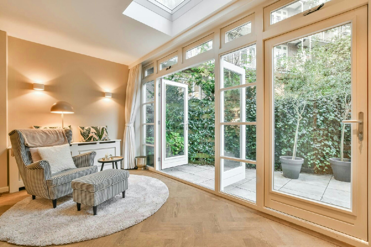 La scelta degli infissi determina stile e funzionalità nelle abitazioni contemporanee