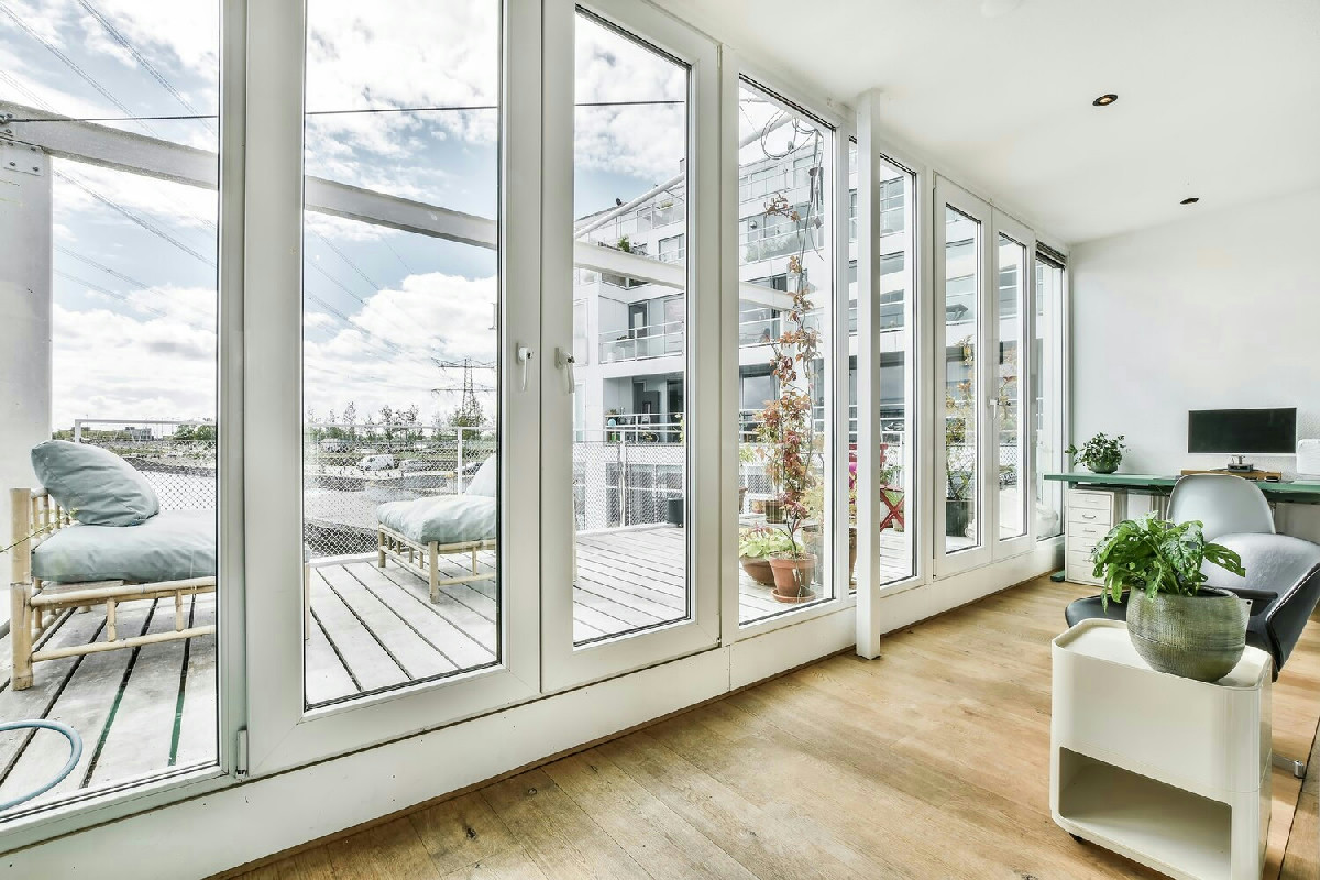 La scelta degli infissi determina stile e funzionalità nelle abitazioni contemporanee