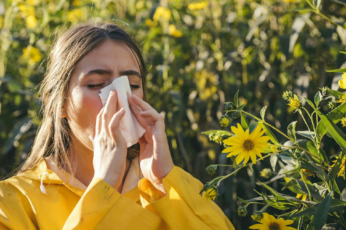 Ti svegli ogni mattina con mal di gola? Ecco 7 cause nascoste che potresti non aver considerato