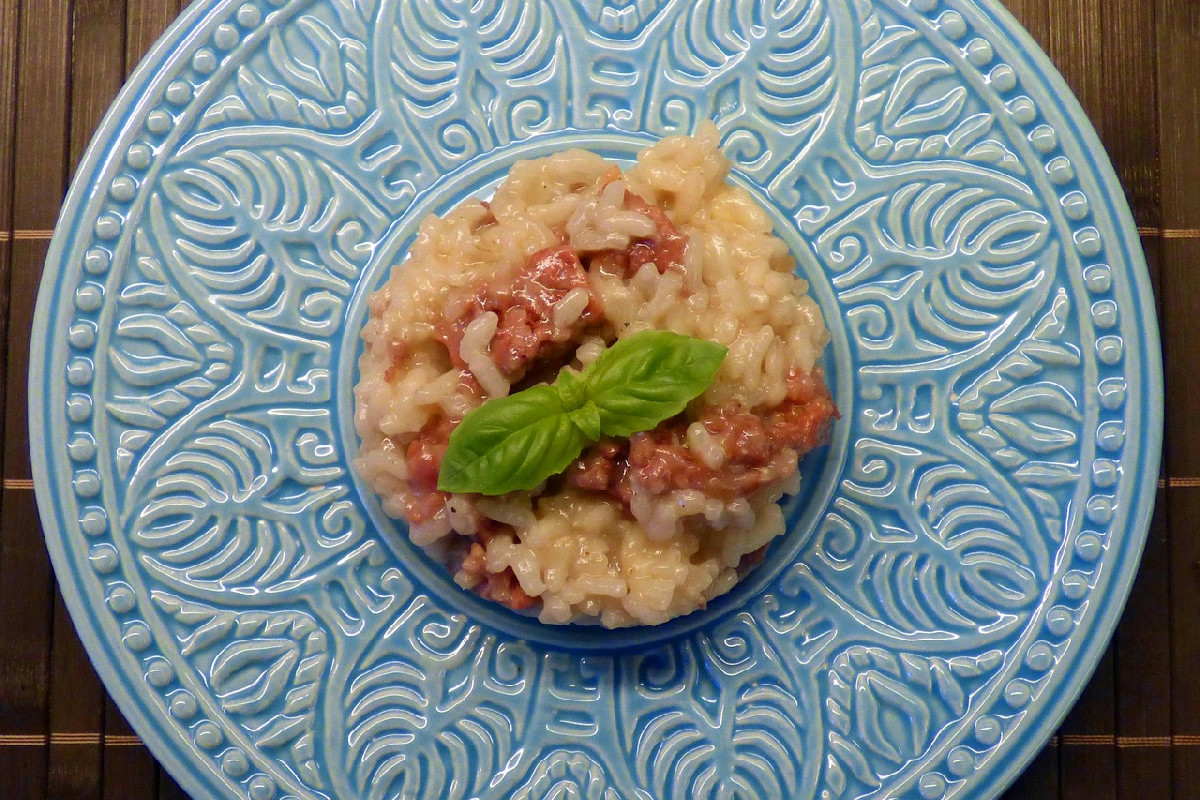 5 passaggi essenziali per preparare in casa un risotto cremoso al radicchio e gorgonzola