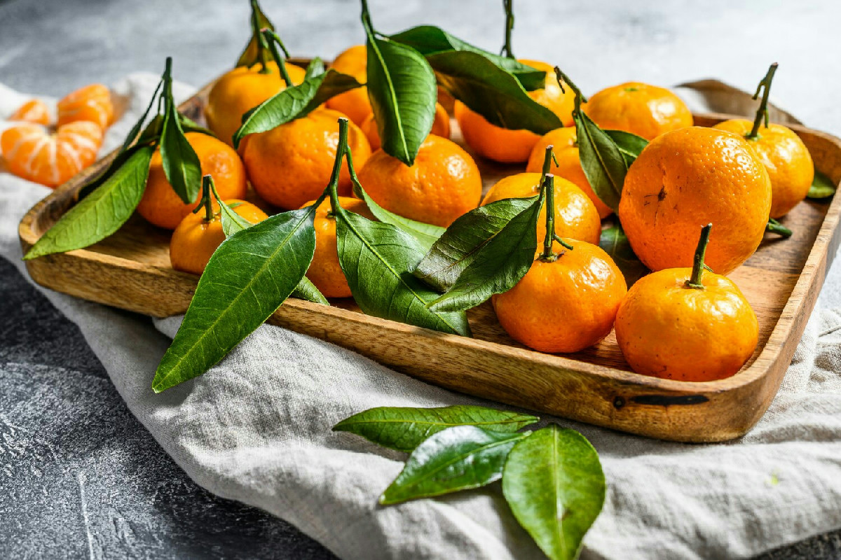 I mandarini offrono un vantaggio unico quando vengono consumati all’inizio del nuovo anno in tavola