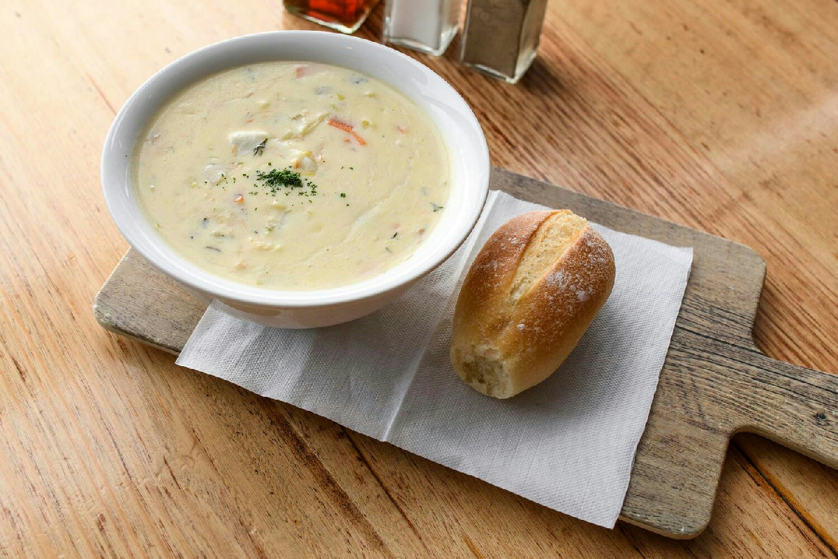 Salsa olandese cremosa e vellutata senza complicazioni: il segreto per una preparazione perfetta in cucina